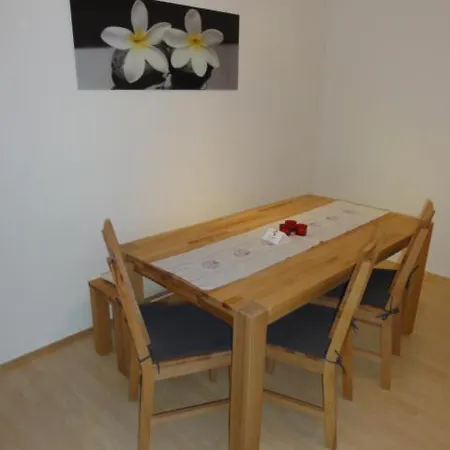 Apartment Haus Neunhauserer *